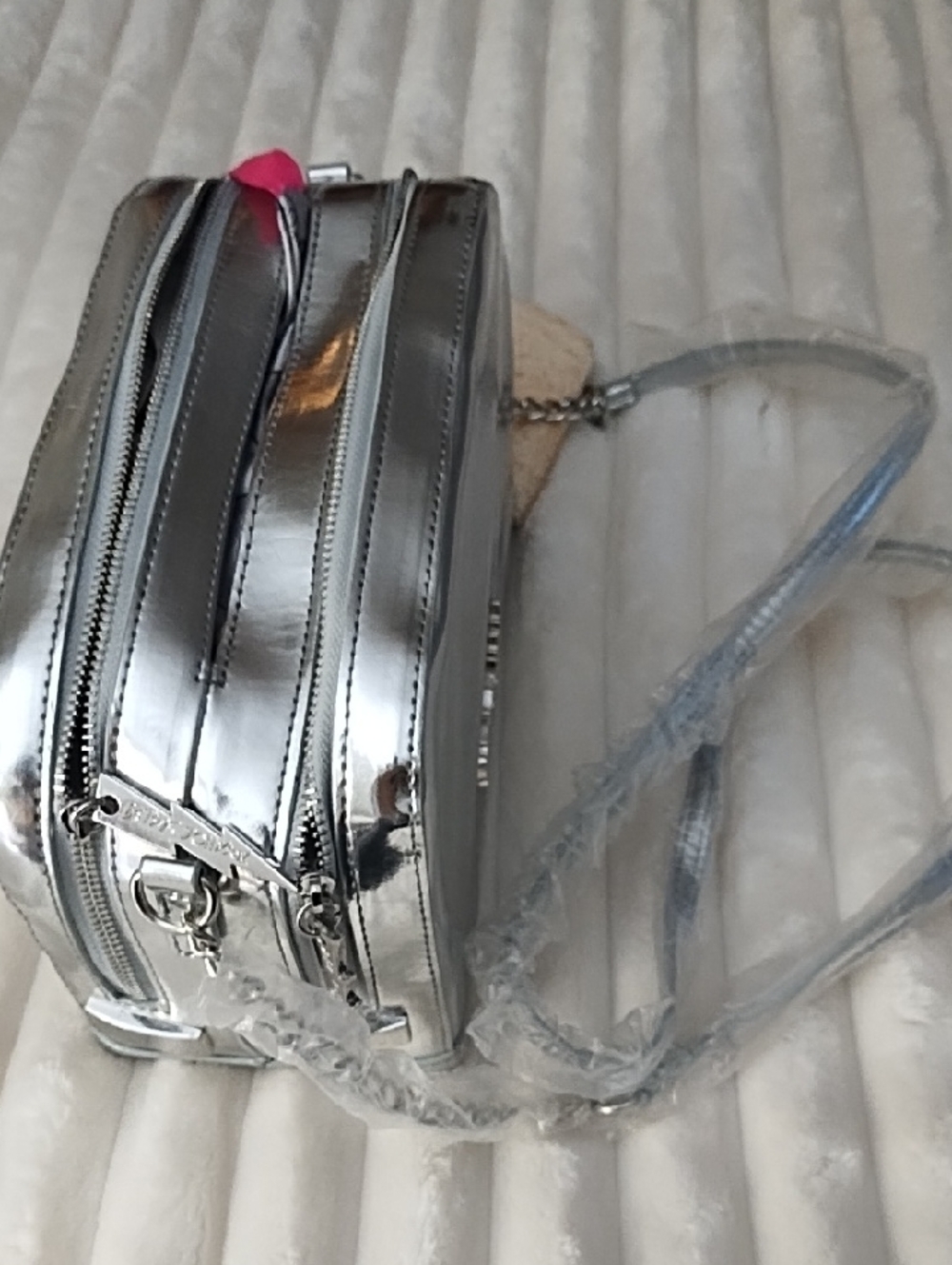 Betsey Johnson Metallic Silver Crossbody with Hot Pink Strap Accent - Picture 4 of 4